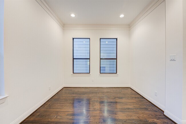Building Photo - 1510 Johnson St