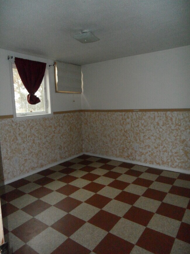 Building Photo - 1357 N 17th St