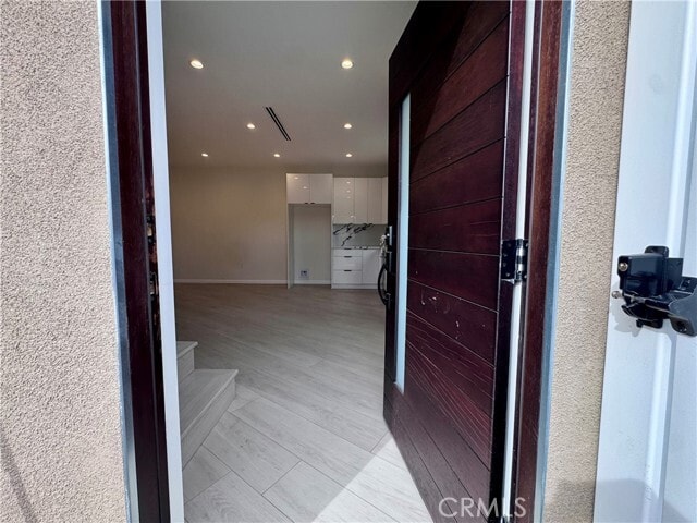 Building Photo - 10787 Las Lunitas Ave