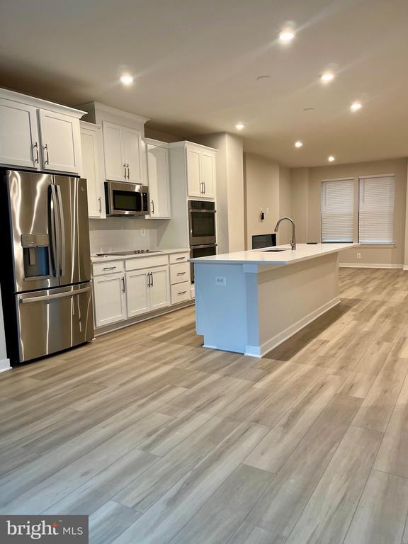Building Photo - 13670 Cobble Lp