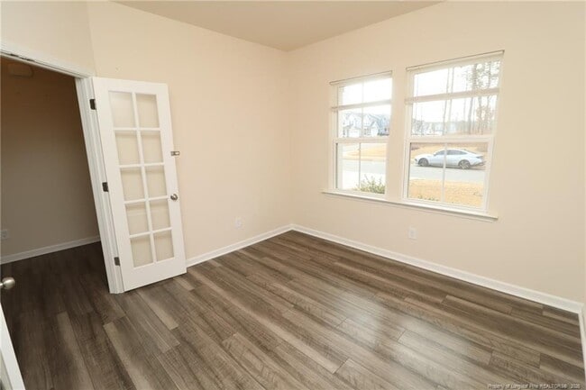 Building Photo - 123 Glen Clova Dr