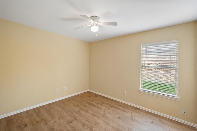 Building Photo - 600 Dover Park Trail