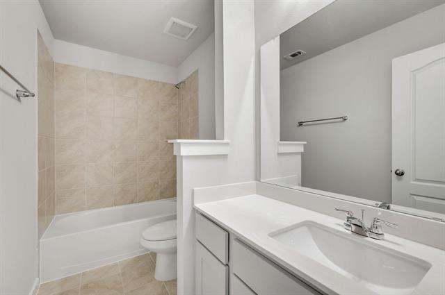 Building Photo - 2907 Doggett Dr