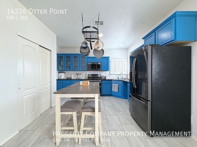 Building Photo - 14226 Otter Point Ct