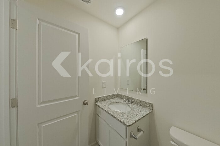 Building Photo - 7029 Peppermill Way