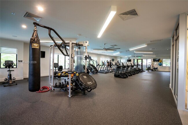 Building Photo - 4700 NW 84th Ave