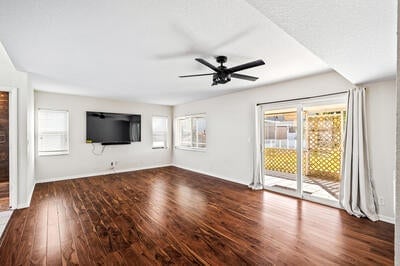 Building Photo - 10056 Country Brook Rd