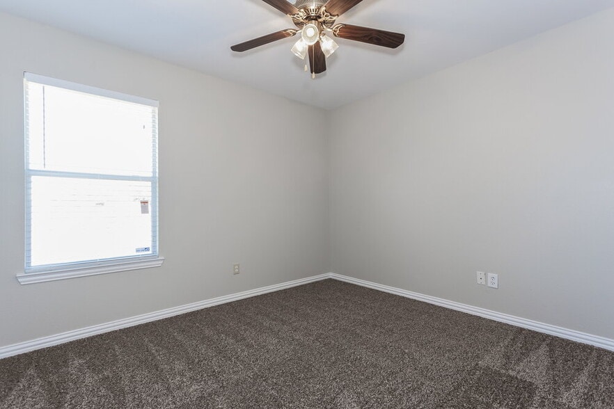 Building Photo - 1016 Seider Ln