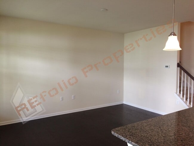 Building Photo - 1028 Contessa Dr