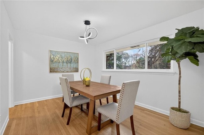 Building Photo - 2967 Flat Shoals Rd