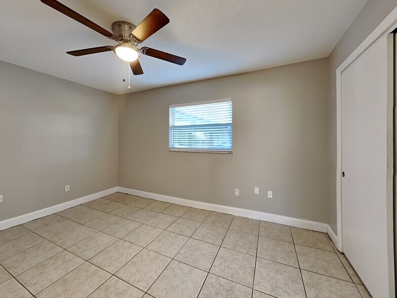 Building Photo - 2605 E Pine St