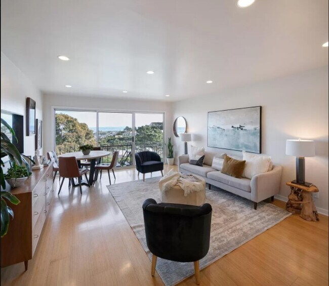 Living Room - 146 Portola Dr