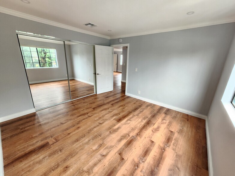 Building Photo - 21217 De la Guerra St