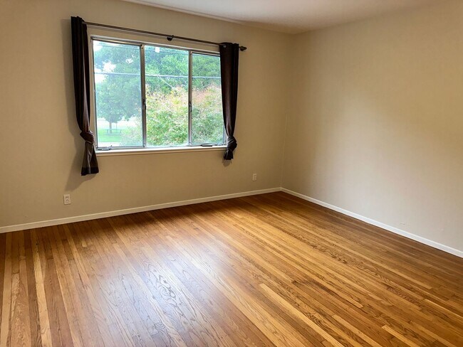 Building Photo - 53 E Richmond Ave.