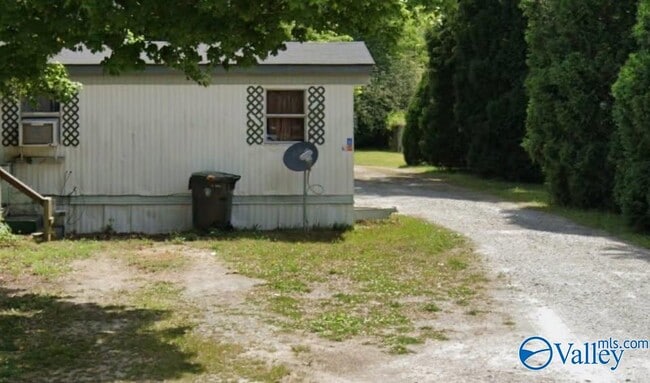 Primary Photo - 125 Little