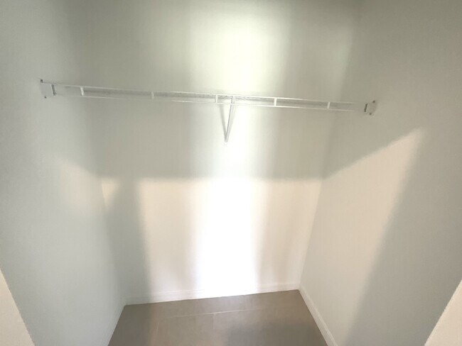 Building Photo - 11961 Savanna Lks Blvd