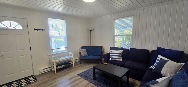 Building Photo - Furnished Listing-213 West 12th St., Port Angeles, WA 98362