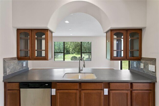 Building Photo - 20317 Chestnut Grove Dr