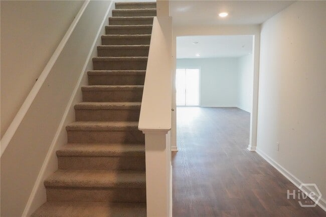 Building Photo - 416 Coconut Dr