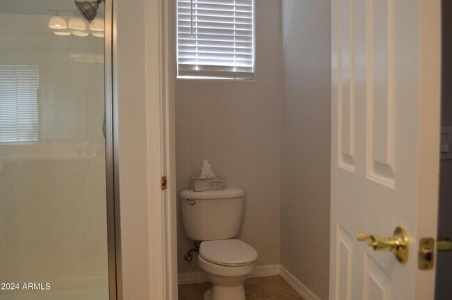Building Photo - 4132 E Carriage Ct
