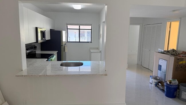 Building Photo - 1254 S Military Trail