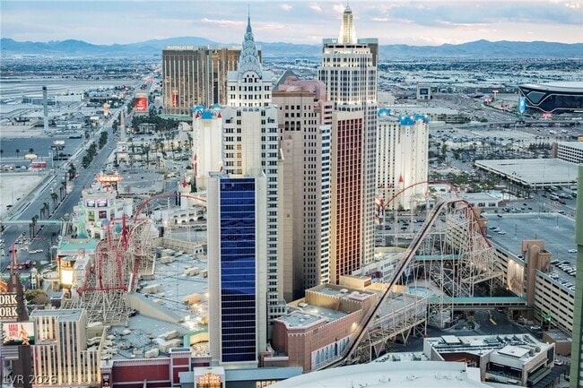 Building Photo - 3750 S Las Vegas Blvd