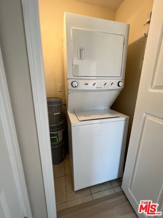 Building Photo - 1282 S Highland Ave