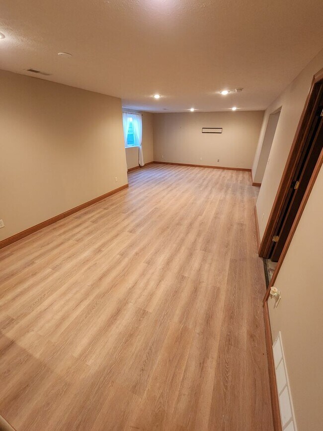 Building Photo - 4021 Sandalwood Drive