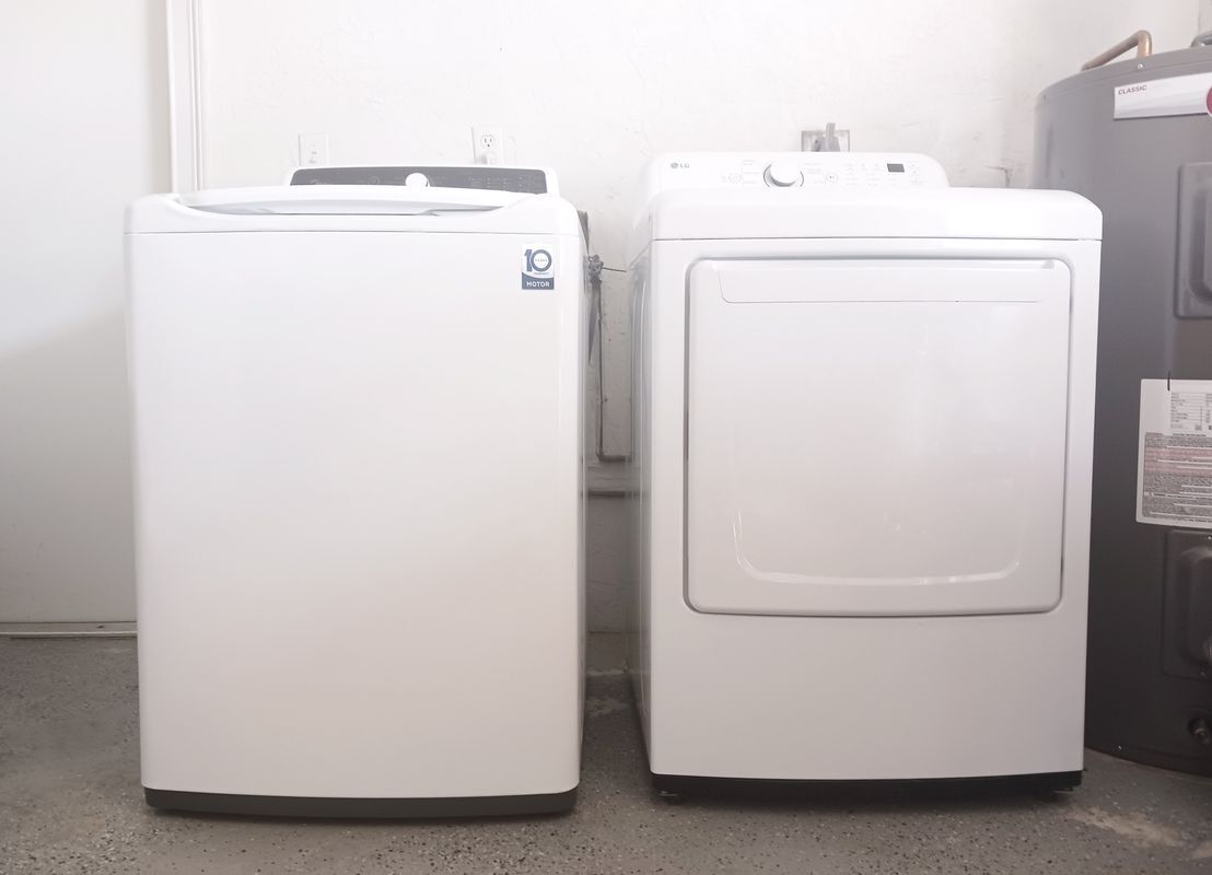 Building Photo - 458 SE Doat St