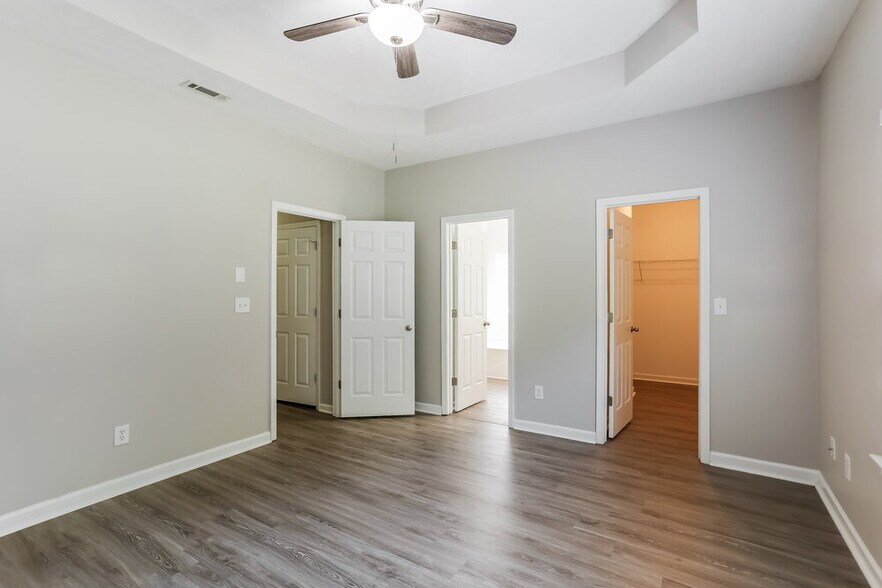 Building Photo - 203 Forrest Way