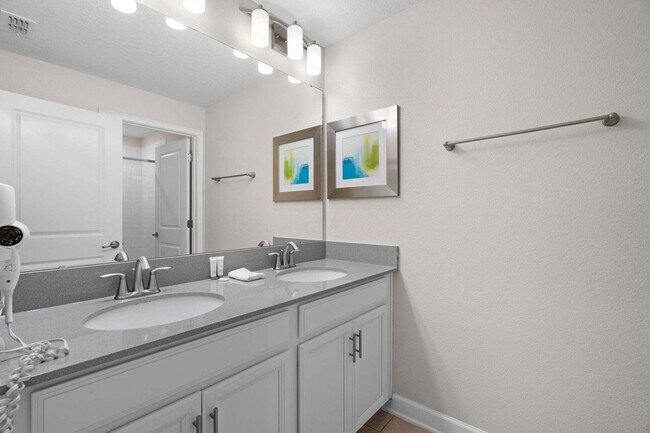 Building Photo - 8977 Stinger Dr