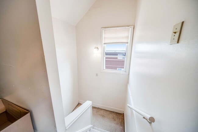 Building Photo - 78 Frambes Ave