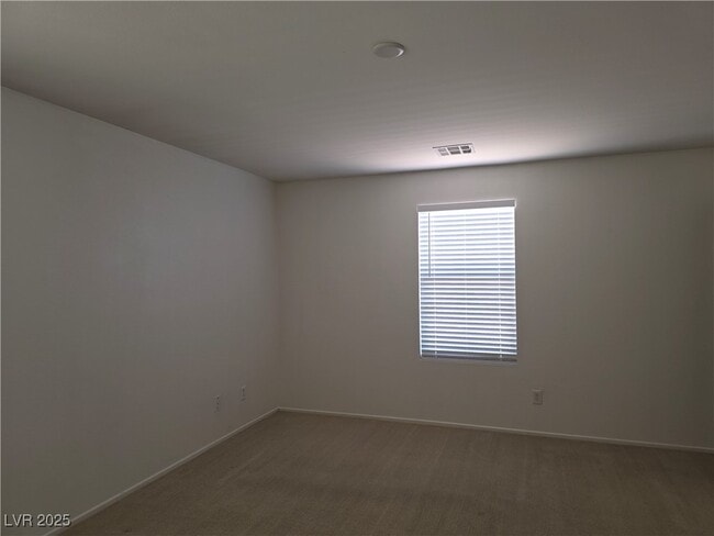 Building Photo - 9252 Valley Ranch Ave