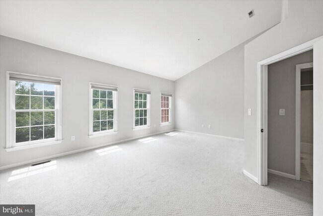 Building Photo - 1308 Wild Oak Terrace