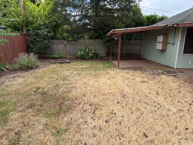 Building Photo - Charming 1-bedroom, 1-bath apartment in the Santa Clara area!