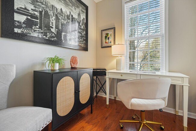 Building Photo - 3803 Waters Edge Trail