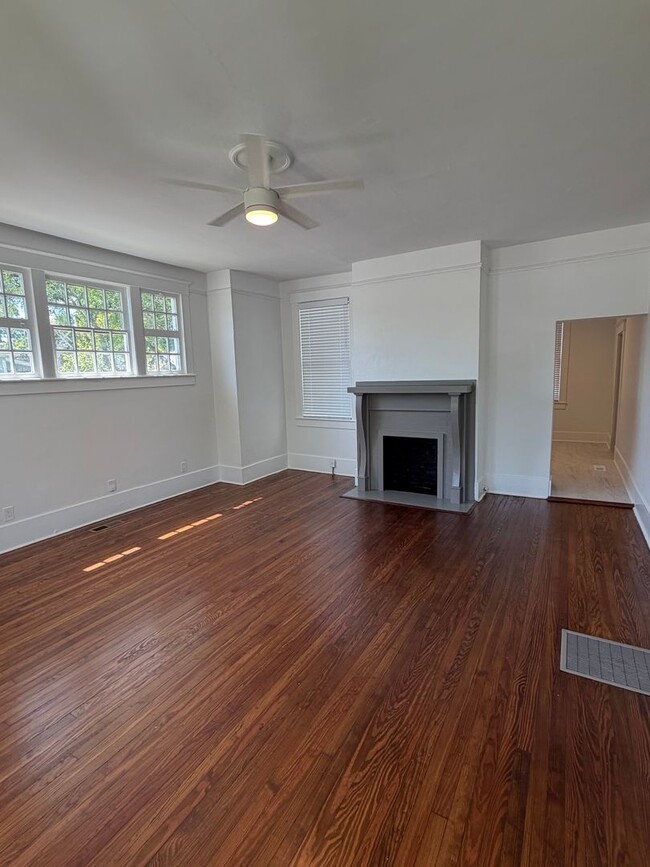 Building Photo - For Rent – Newly Renovated 1 Bedroom, 1 Bathroom Apartment in Baldwin Park, Savannah, GA