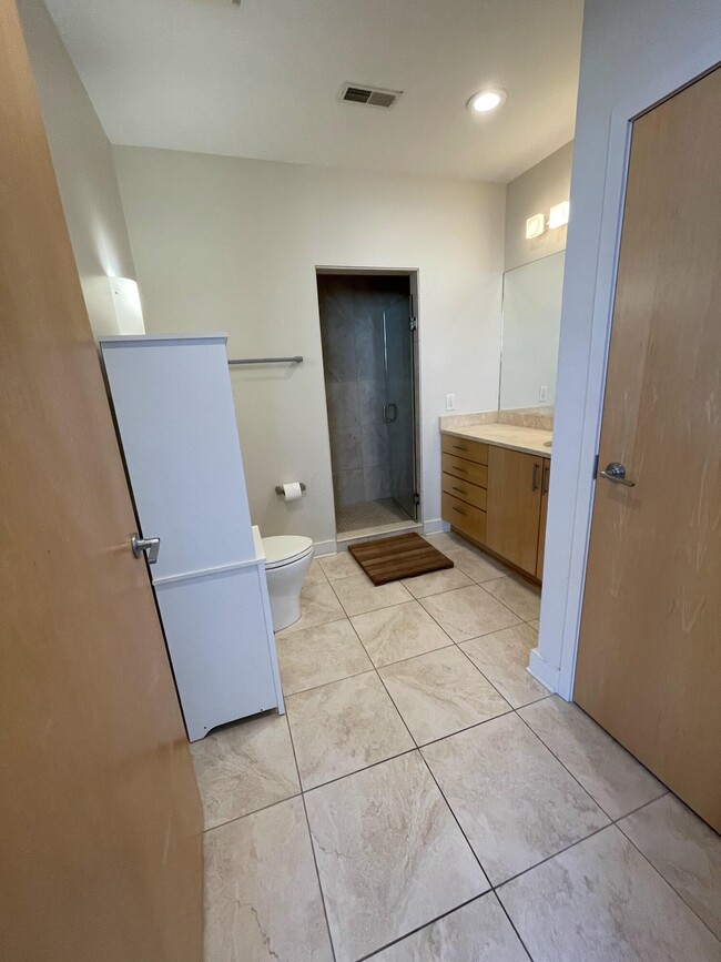 Building Photo - 199 S 5th St