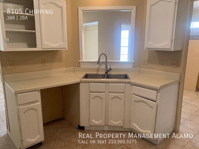 Building Photo - 8105 Chipping