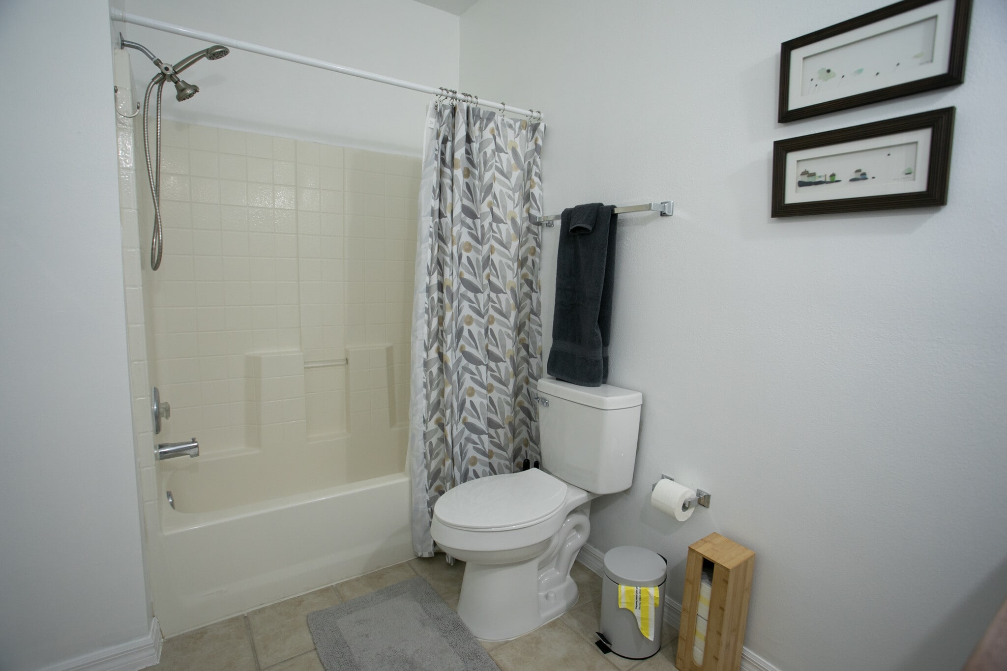 Full ensuite bath in room 3 - 343 E Church St