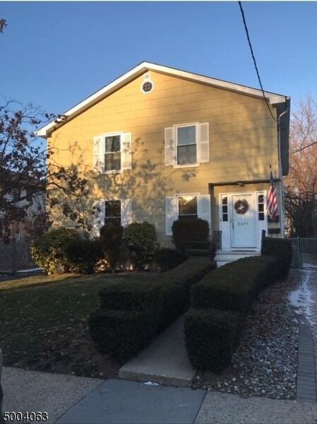 Primary Photo - 2471 Dayton Ave