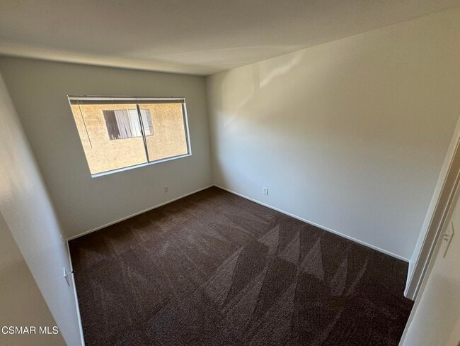 Building Photo - 2576 Sextant Ave