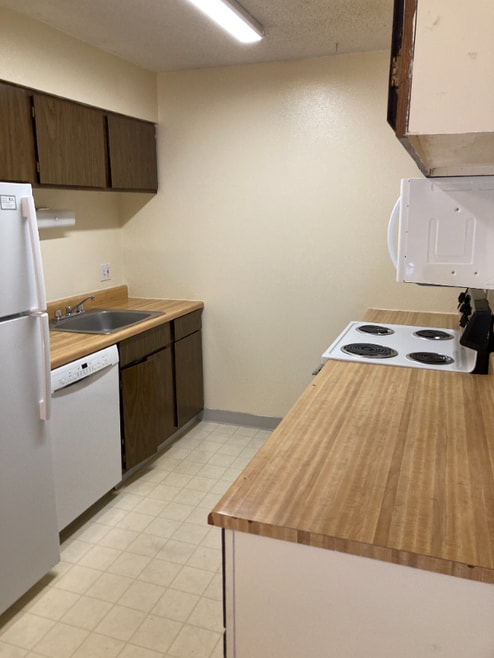 Building Photo - 70 Douglas Ln