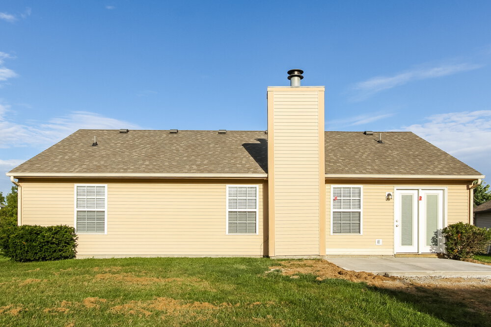 Building Photo - 748 Millbrook Dr