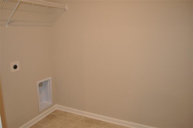 Building Photo - 1345 Endicott Ct