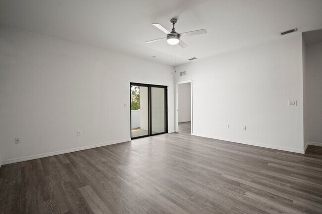 Building Photo - 4718-4718 29th St SW