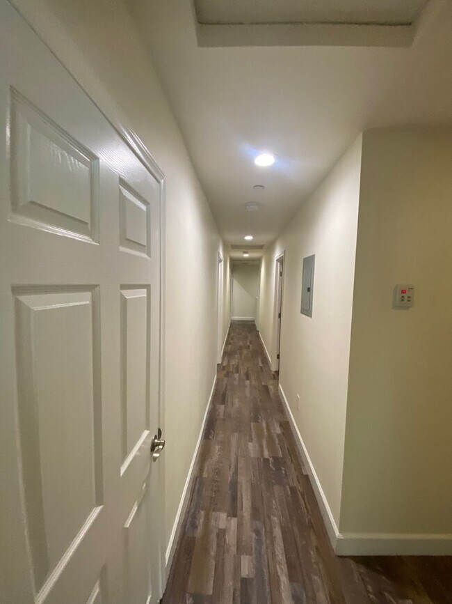 Building Photo - 23(1456,1458)