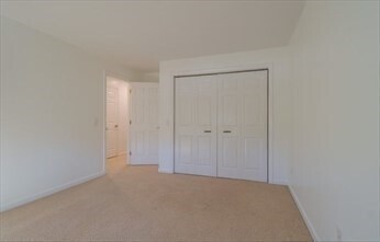 Building Photo - 2 Pine Grove Dr