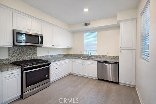 Building Photo - 259 Steely