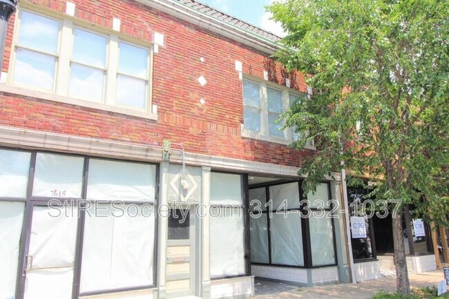 Building Photo - 7615 S Broadway St
